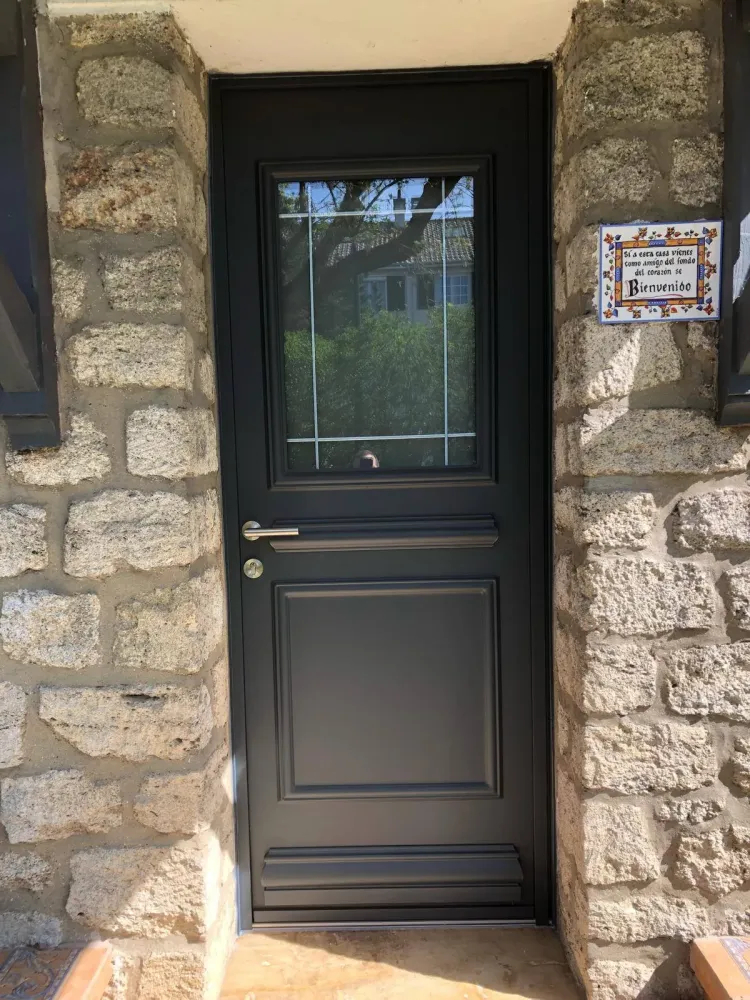 Porte blindée près de Feucherolles